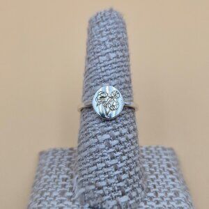 Size 7.5 Sterling Silver Triple Rose Flower Band Ring A5519